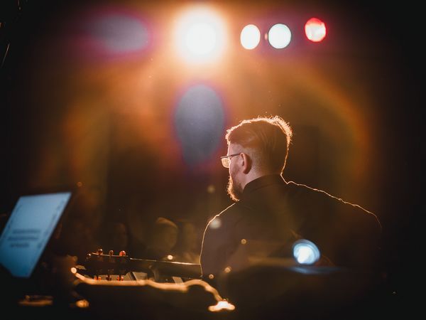 gitarzysta uwielbienia kurs online na gitarę